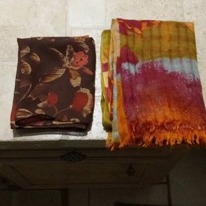 Delicate women's fashion scarves (vintage)